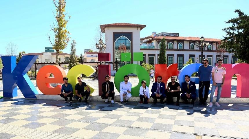 Sosyal medyanın &uuml;nl&uuml; isimleri Ke&ccedil;i&ouml;ren&rsquo;de b&uuml;y&uuml;lendi