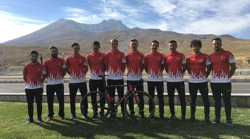 T&uuml;rkiye Bisiklet Milli Takımı da antrenman i&ccedil;in Erciyes&rsquo;i tercih etti
