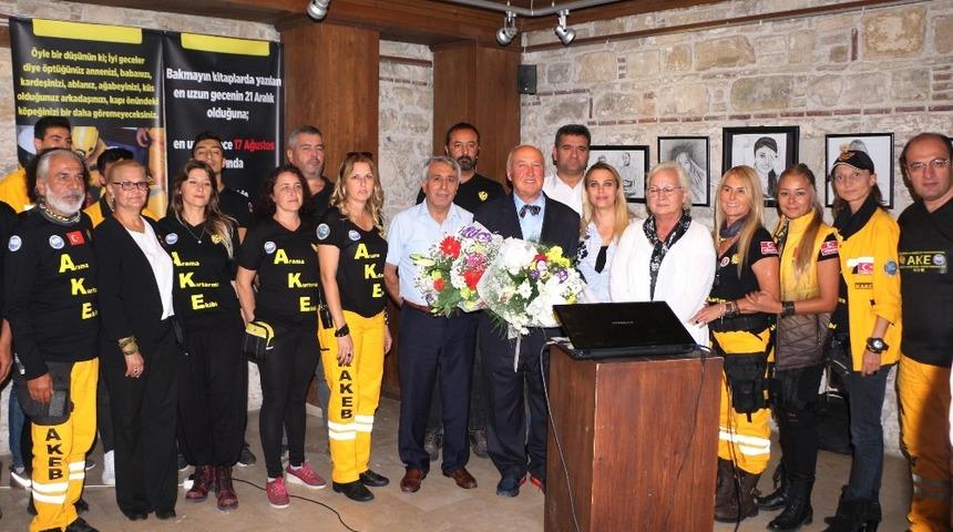 Kuşadası’nda “ Depremle Yaşamak “ konferansı düzenlendi