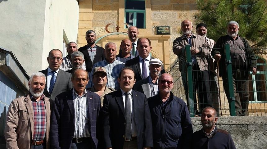 Vali Pehlivan &ldquo;Paşa&rdquo; ve &ldquo;Efe&rdquo;yi TSK&rsquo;ya bağışlayan Recep Ali Yaya&rsquo;yı ziyaret etti