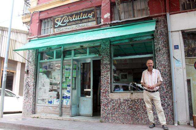 Bakkal d&uuml;kkanındaki dolap ve terazinin 70 yıldır &ccedil;alıştığını iddia etti 1