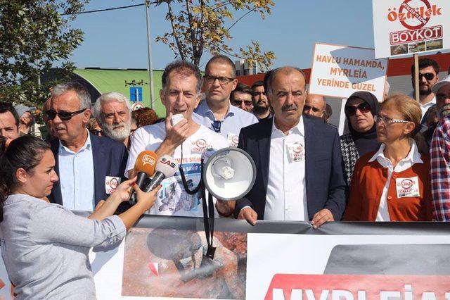 Myrleia antik kenti üzerinde AVM açmaya hazırlanan şirkete protesto