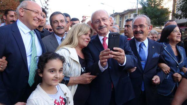 Kılıçdaroğlu'na şehit evi ziyaretinde protesto (3)