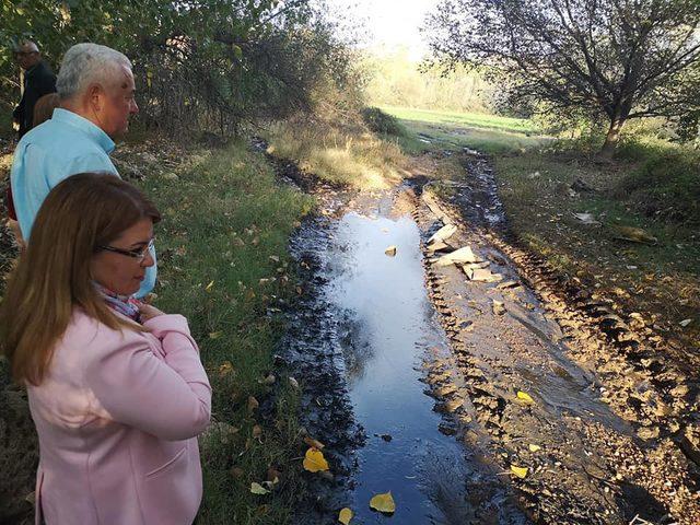 CHP'li Karaca, Menderes Nehri'ndeki kirliliği yerinde inceledi