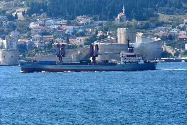 Çanakkale Boğazı'ndan Rus askeri kargo gemisi geçti