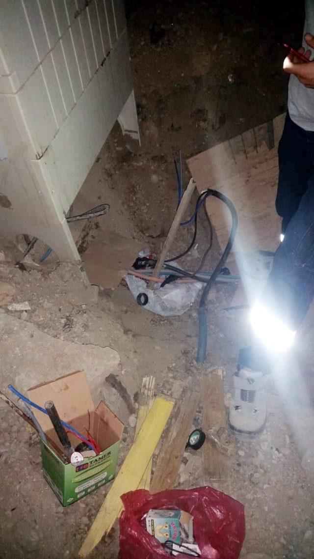 Cizre'de kaçak elektrik kazısına suçüstü