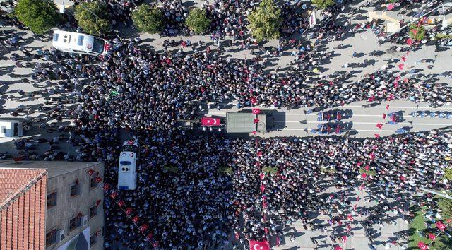 Şehit Uzman Çavuş Ali Hekim'in annesi: Olmadı böyle oğlum