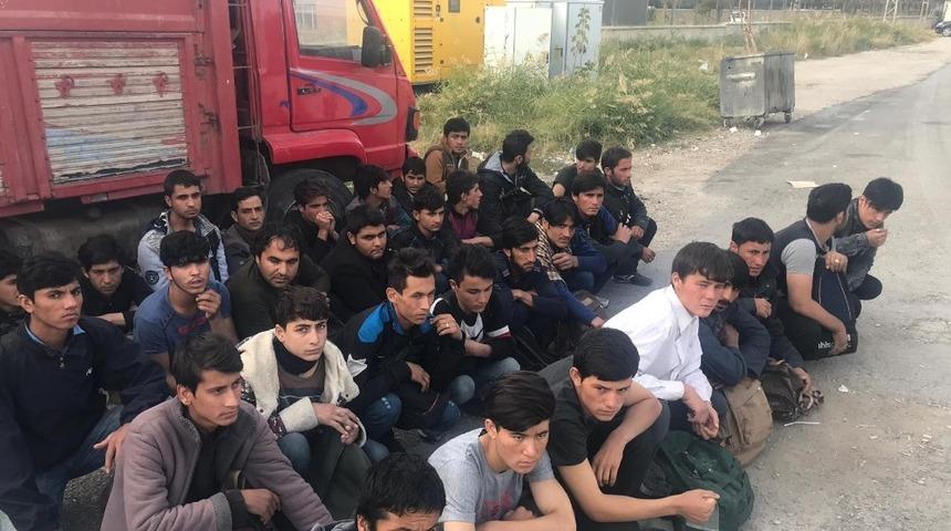 Van’da 58 yabancı uyruklu kaçak şahıs yakalandı