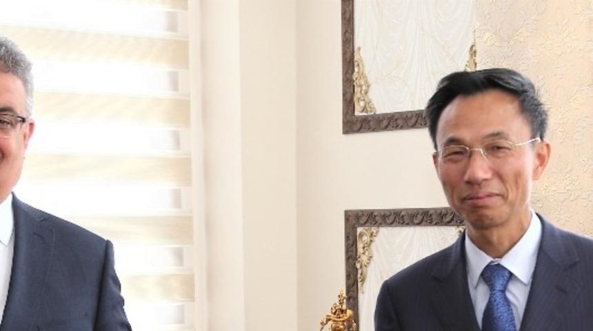 &Ccedil;in B&uuml;y&uuml;kel&ccedil;isi Hongyan Vali Pekmez&rsquo;i ziyaret etti