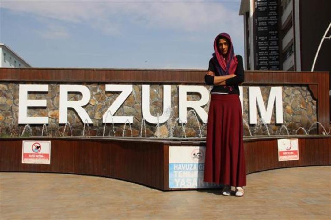 &Uuml;vey babası boyu uzun diye &ouml;yle bir şey yaptı ki...