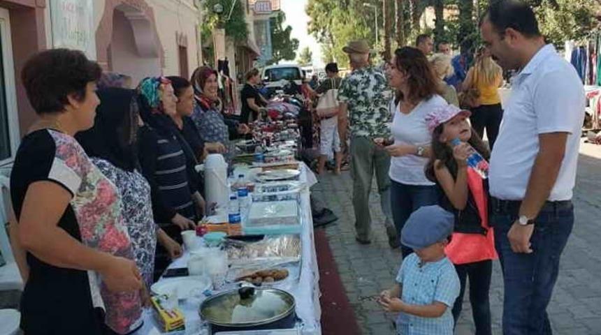 K&ouml;yceğiz İkinci El Pazarına Ziyaret&ccedil;i Akını