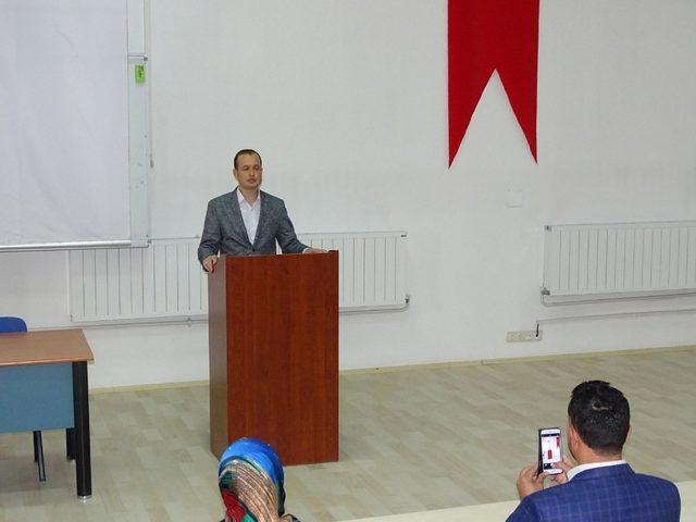 Hisarcık’ta üniversite öğrencileri ‘Mevlid-i Nebi Gençlik Bilgi Yarışması’ hakkında bilgilendirildi