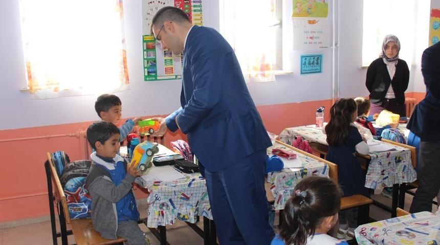 Kaymakam Aydın, &ouml;ğrencilerle bir araya geldi