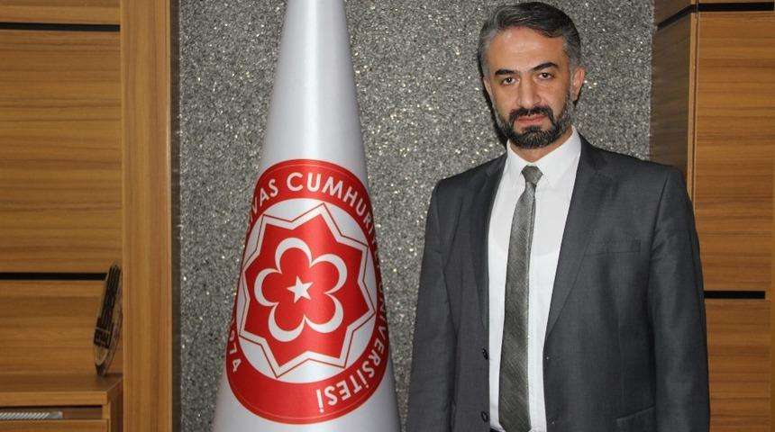 C&Uuml; Genel Sekreteri Do&ccedil;. Dr. Yekbaş: "Balo salonunda yasal anlamda bir sıkıntı yok"