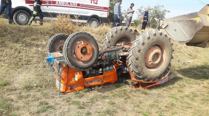 Tokat’ta traktör devrildi: 1 yaralı