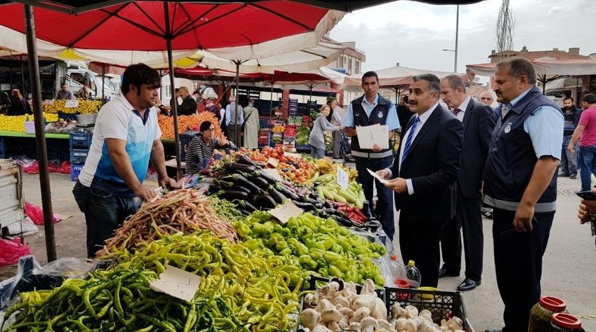 Başkan Cabbar, pazar ve marketlerde denetim yaptı