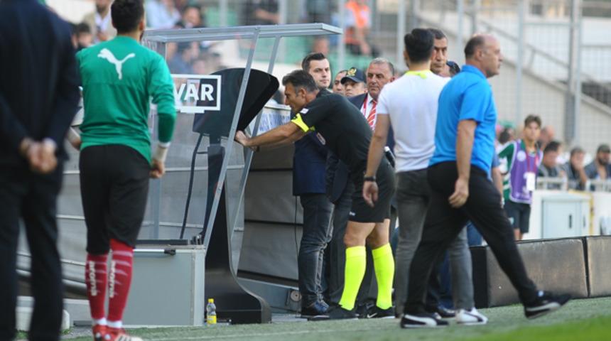 Bursaspor'un 'VAR' sistemiyle 5 golü iptal edildi