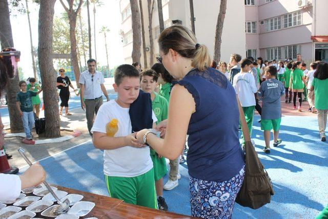 Barboros Ortaokulu’nda aşure etkinliği