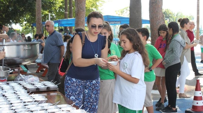 Barboros Ortaokulu&rsquo;nda aşure etkinliği