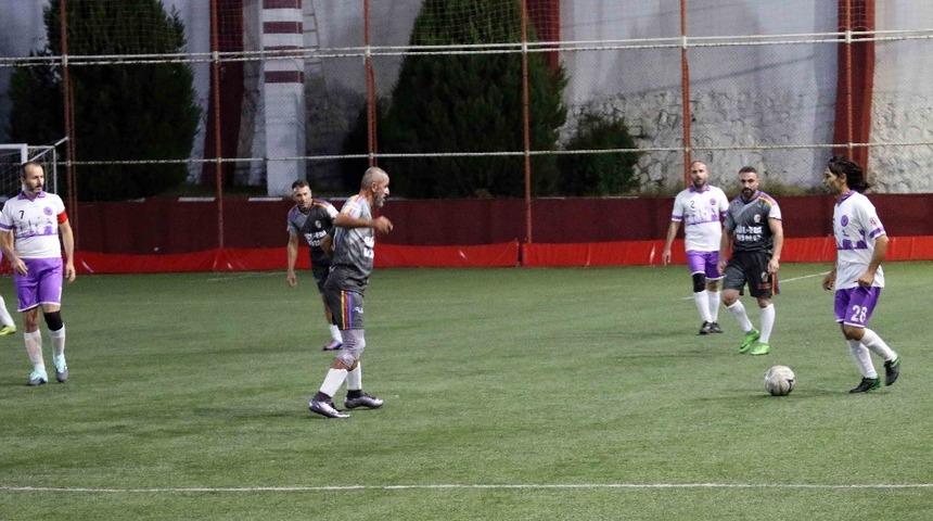 Bayraklı&rsquo;da dostluk kazandı