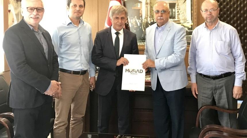 M&Uuml;SİAD&rsquo;tan eğitime destek