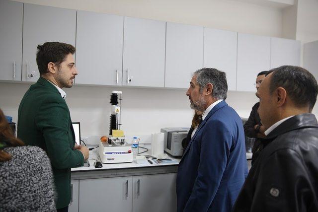 Ardahan Üniversitesi’nde ‘Tekstür Analiz Cihazı Bilgilendirme Eğitimi’ düzenlendi