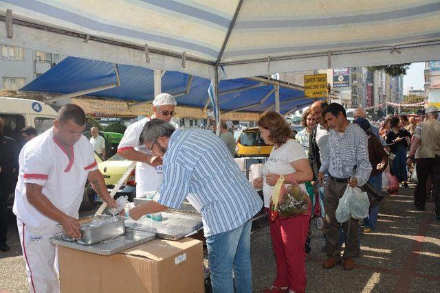 Efeler Belediyesi’nden beş bin kişilik aşure hayrı