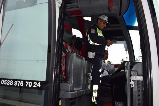 Malatya’daki otobüslerin koltuklarında kamu spotu