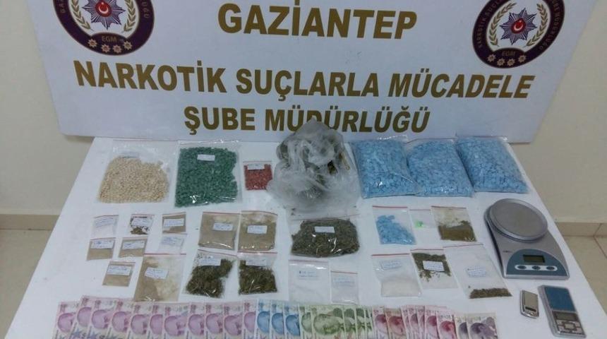 Gaziantep polisinden uyuşturucu tacirlerine operasyon: 30 gözaltı