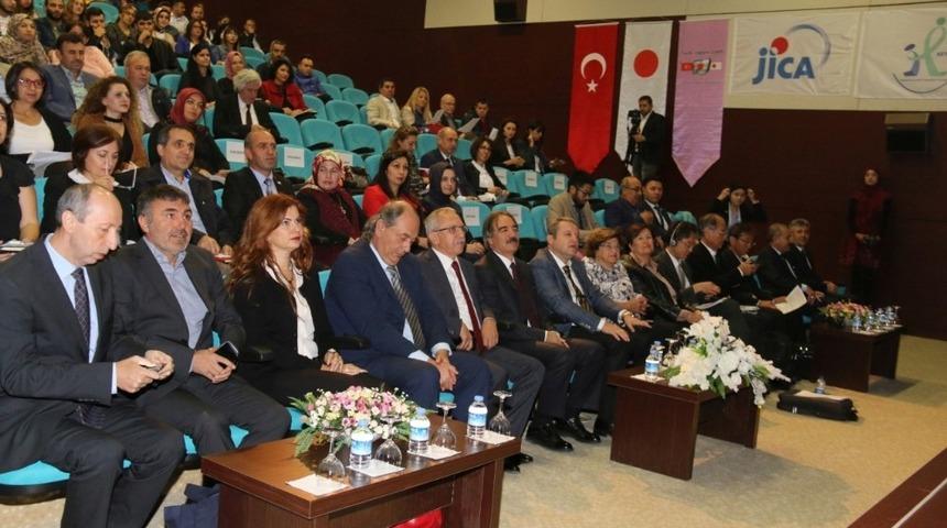 NEV&Uuml;&rsquo;de zihinsel engelli bireyler i&ccedil;in &ccedil;alıştay