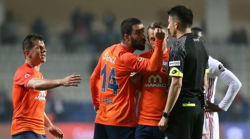 Arda Turan 10 maçlık cezasını tamamladı