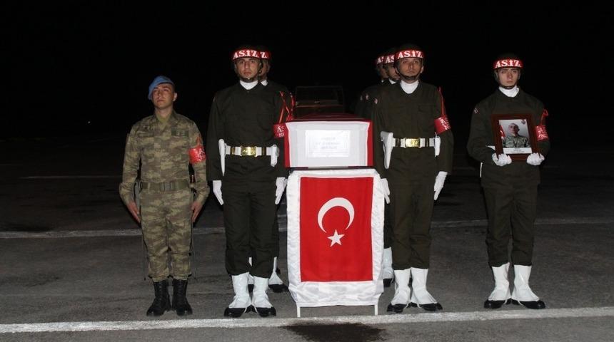 Hakkari&rsquo;de şehitler i&ccedil;in t&ouml;ren d&uuml;zenlendi