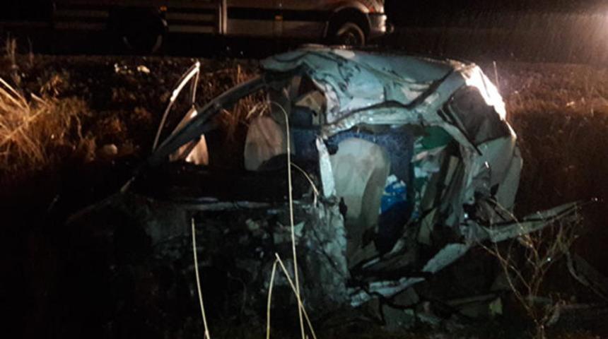 Ağrı'da feci kaza: 2 ölü, 1 yaralı