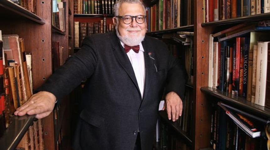 Celal Şengör: Dışkımı yedim!