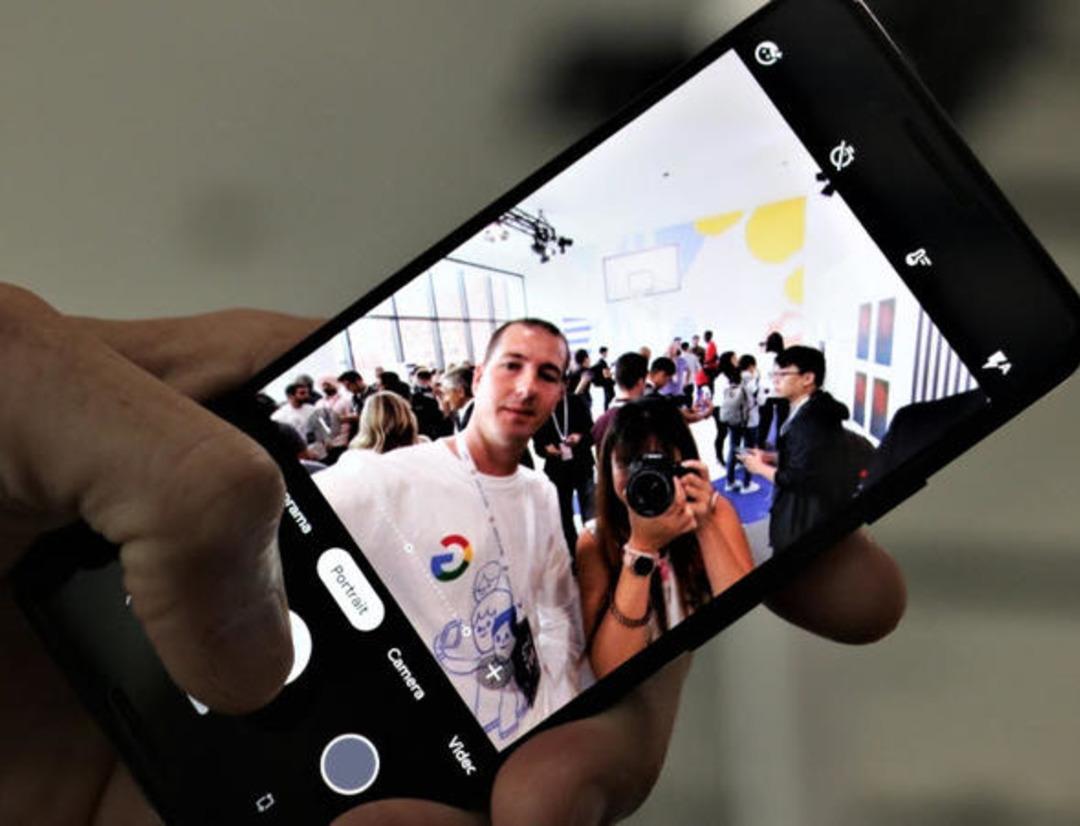 Google'ın yeni telefonları ilk kez karşımıza &ccedil;ıktı! 