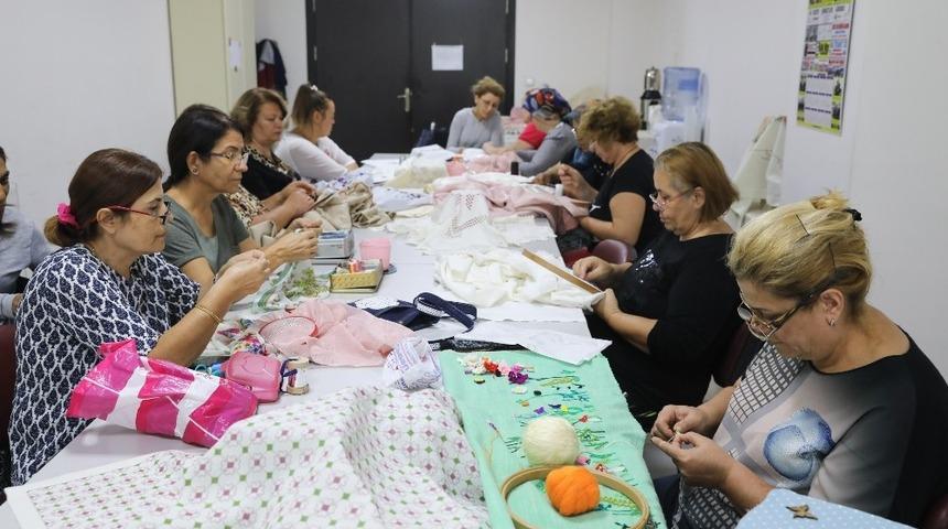 Unutulan nakış sanatları Buca’da canlanıyor