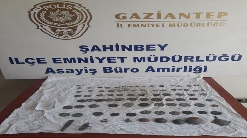 Uyuşturucu operasyonunda &ccedil;ok sayıda tarihi eser ele ge&ccedil;irildi