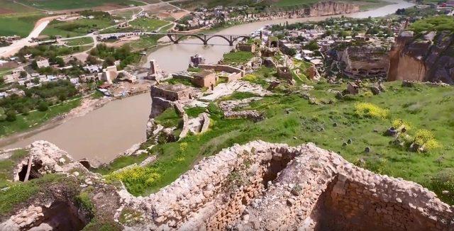 Hasankeyf'teki taşınma için İngilizce ve Kürtçe tanıtım filmi