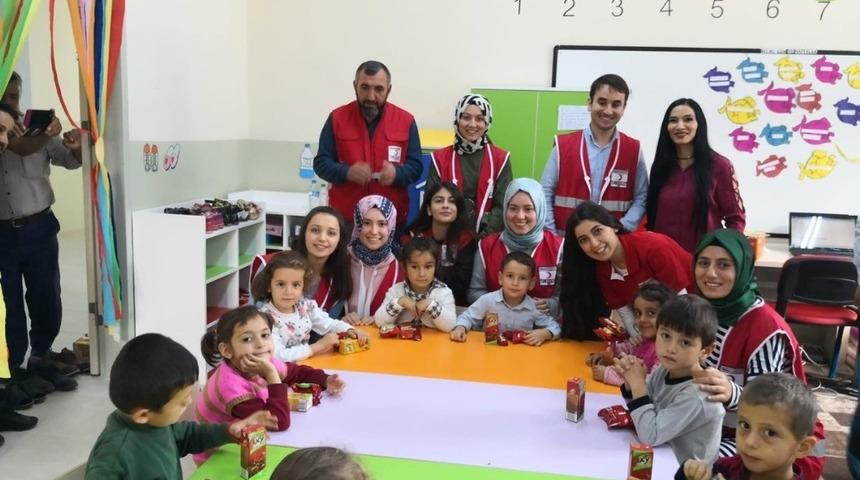 Gen&ccedil; Kızılay&rsquo;dan okulda renkli etkinlik