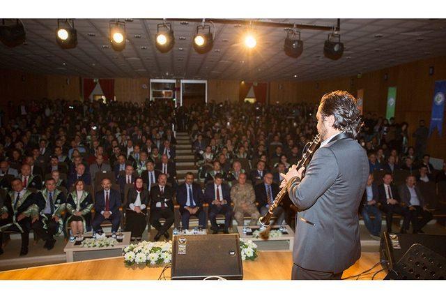 Giresun Üniversitesi’nin 2018-2019 Akademik yılı düzenlenen törenle açıldı