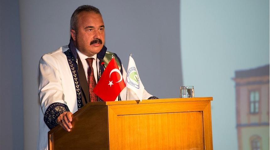 Giresun &Uuml;niversitesi&rsquo;nin 2018-2019 Akademik yılı d&uuml;zenlenen t&ouml;renle a&ccedil;ıldı