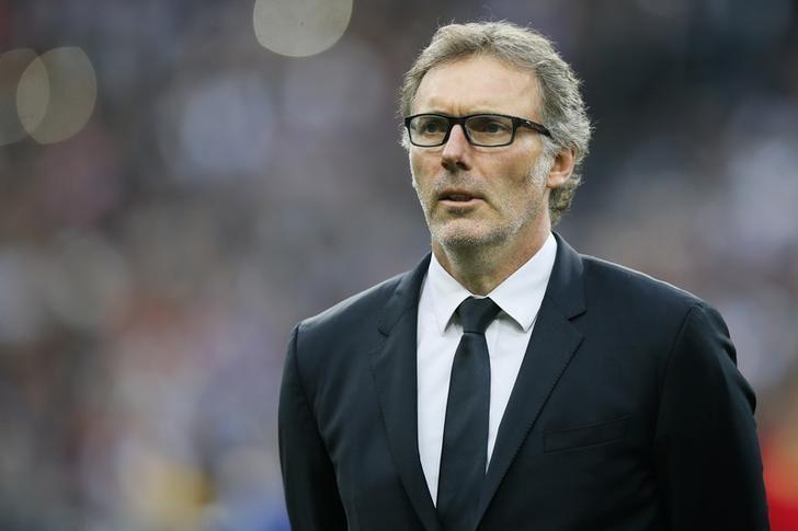 4 - BLANC DA LiSTEDE Kanarya, PSG'den ayrıldığından beri takım çalıştırmayan Laurent Blanc'ı da geniş listesine almış durumda. 52 yaşındaki çalıştırıcı Bordeaux'dan sonra Fransa Milli Takımı'nda görev yaptı. Son olarak da PSG'yi çalıştırdı. Oradan ayrıldığından beri de görev almıyor. Blanc'ın en önemli dezavantajı güçlü bir bütçe istemesi. UEFA takibindeki Fenerbahçe'nin Blanc'a istediğini vermesi zor.