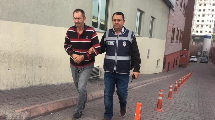 İş yerlerinden 98 bin TL&rsquo;lik el aletleri &ccedil;alan hırsız polisten ka&ccedil;amadı