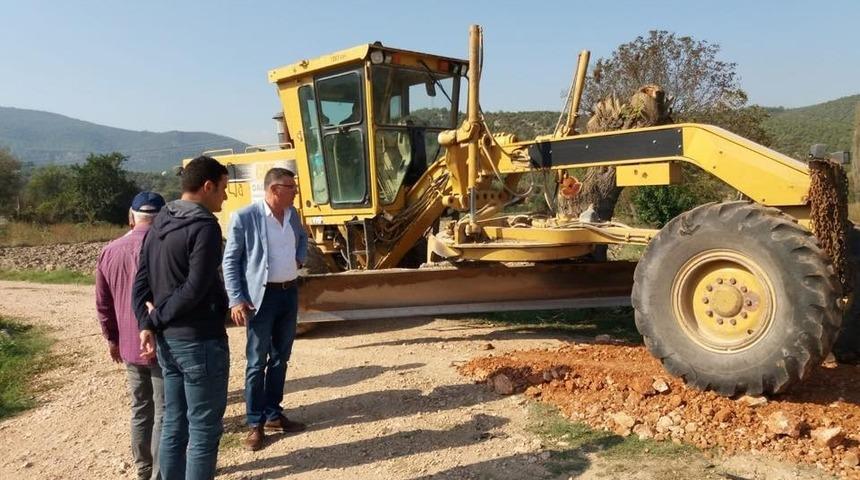 Başkan Duymuş, arazi yolları &ccedil;alışmalarını inceledi