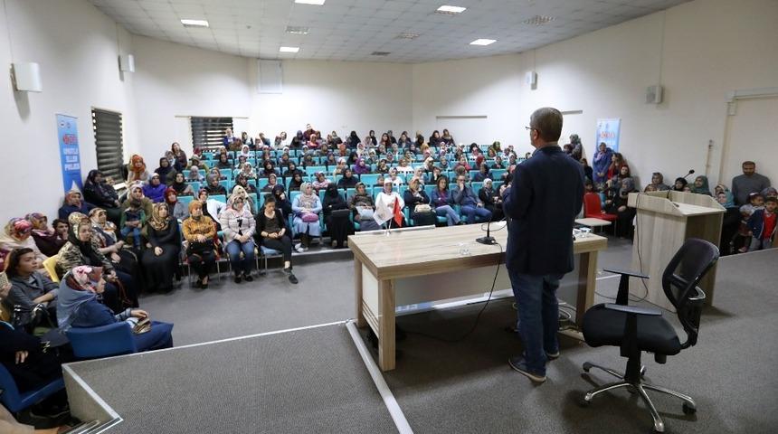 Kadınlara uyuşturucu madde bağımlılığı semineri