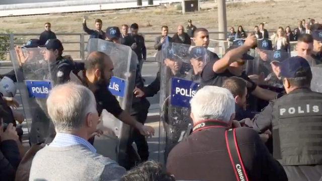 Ankara Garı'ndaki saldırıda ölen vatandaşlar anıldı (2)