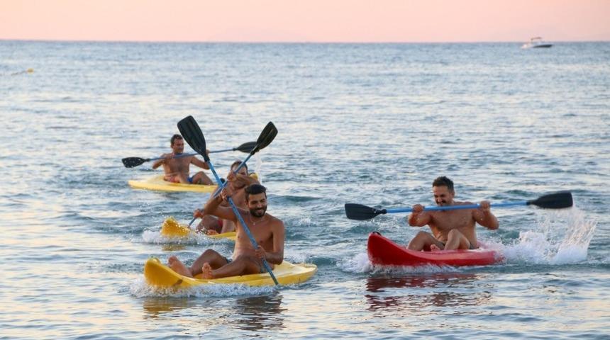 Arsuz&rsquo;da DOĞAKA projesiyle tatilcilere su sporları kursu