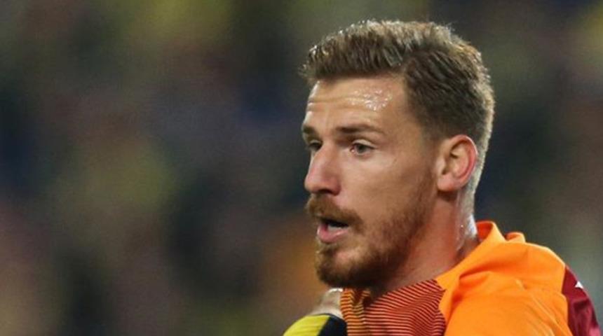 Galatasaray'dan Serdar Aziz'e 3 yıllık yeni sözleşme