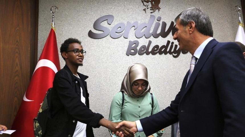 Başkan Alemdar, &ouml;ğrenciler ile buluştu