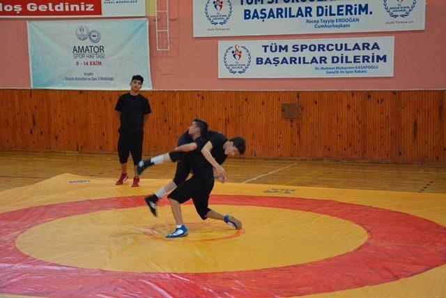 Amatör spor haftası etkinlikleri başladı